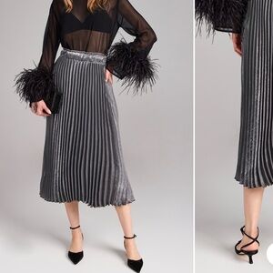 En Saison Midi Skirt metallic sliver - NWT